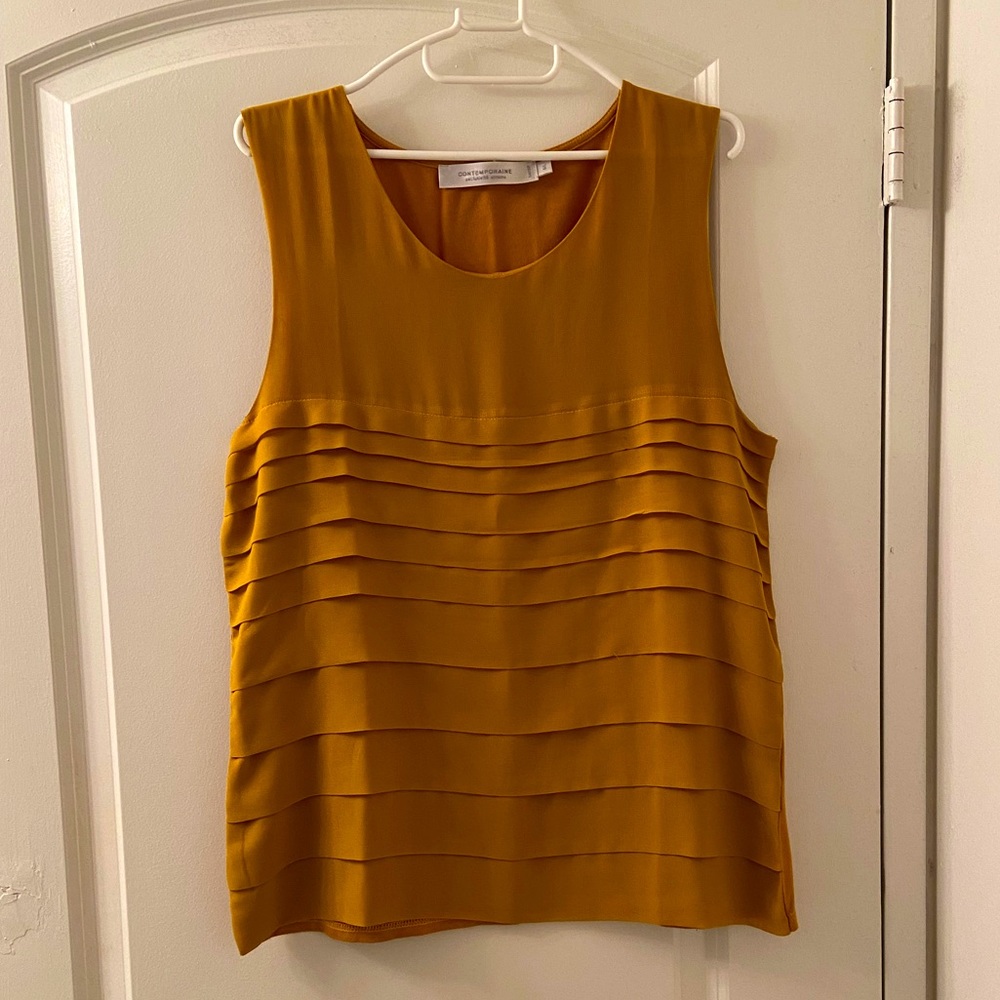 Simons mustard blouse